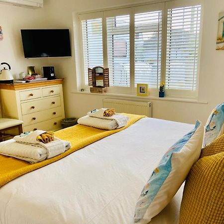 Avon Beach Bed & Breakfast Christchurch  Eksteriør bilde